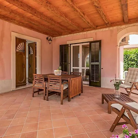 3 Bedroom Lovely In Holiday home *