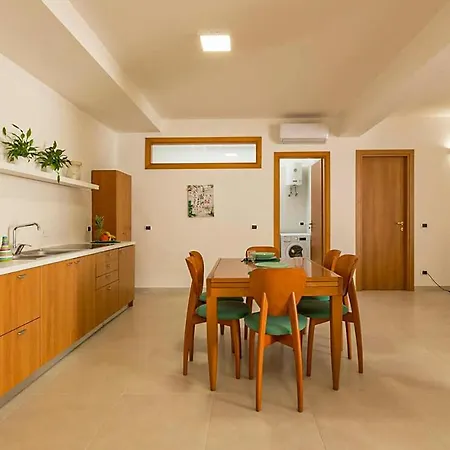 Holiday home 3 Bedroom Lovely In *
